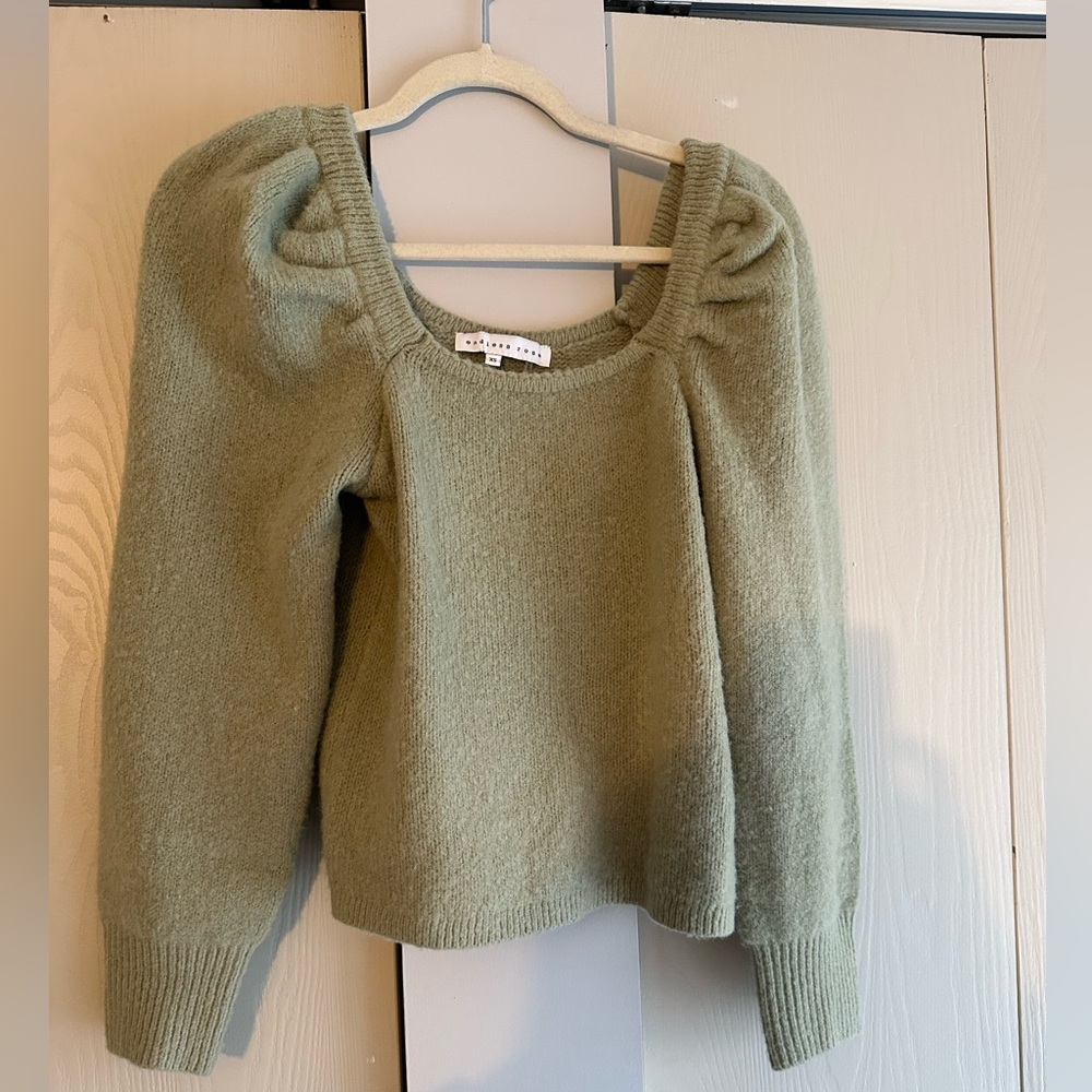 Sage Puff-Sleeve Sweater - Sage Green. Size Xsmall